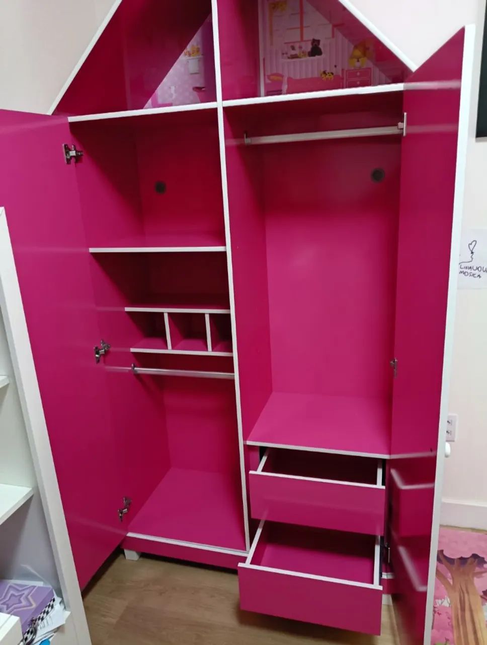 Guarda Roupas Infantil Casinha 2 Portas e 2 Gavetas Rosa - Foto 2