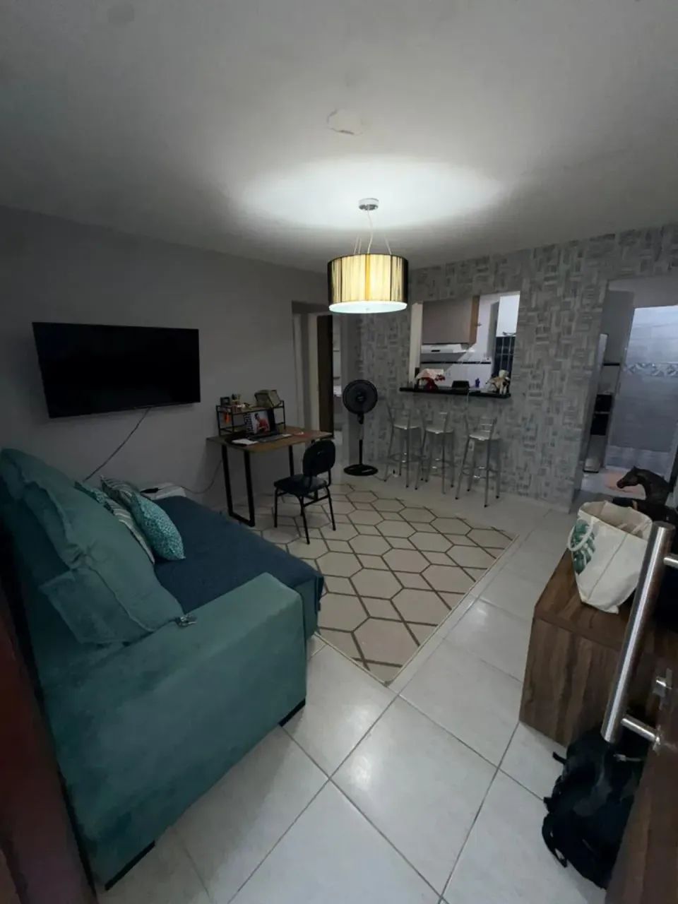 ALUGO CASA COM 2 QUARTOS SEMIMOBILIADA NO ANTARES - Foto 3