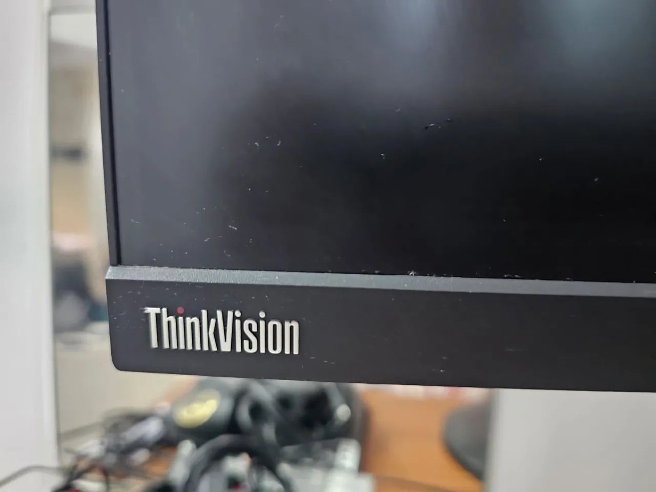 Monitor Lenovo S22e-18  - Foto 3