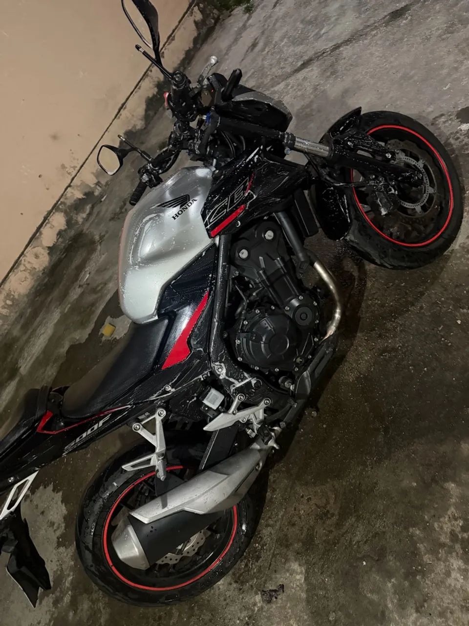 CB500F 2022 - Foto 2