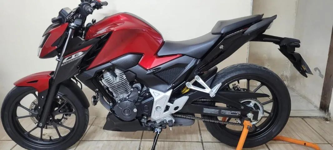CB300F Twister  - Foto 3