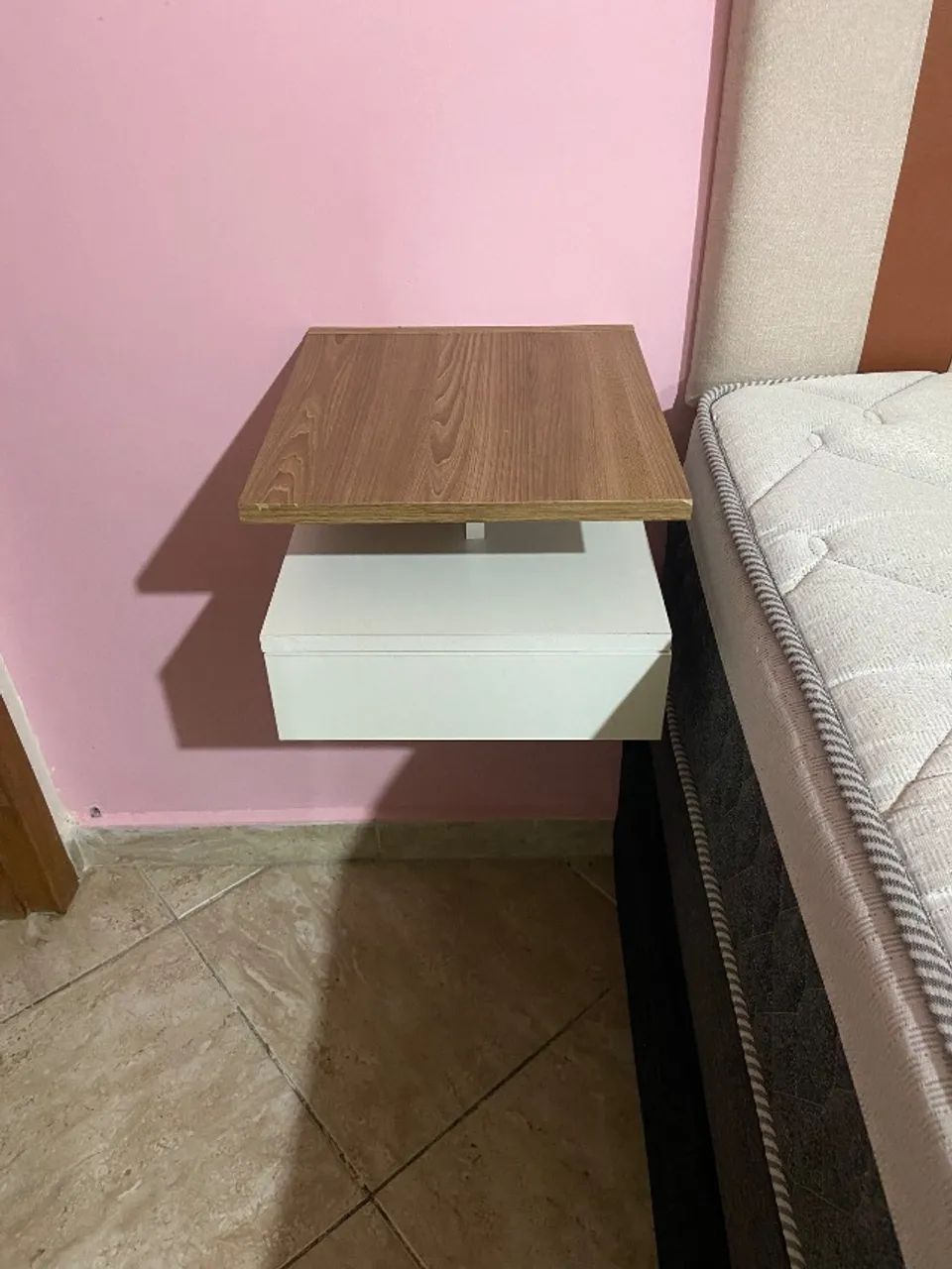 Criado mudo 