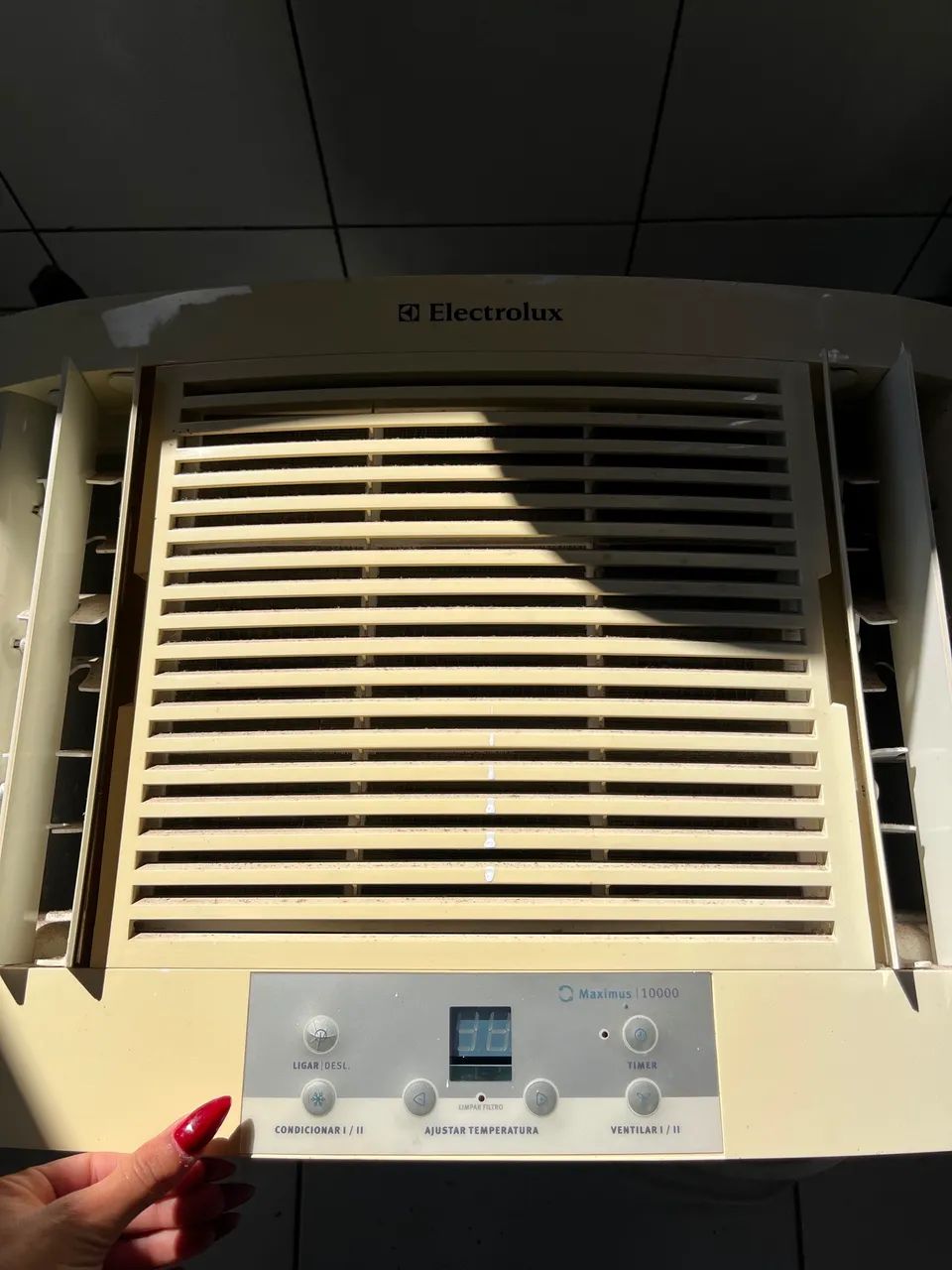 Ar Condicionado de Janela Eletrolux 12mil btu - Foto 2