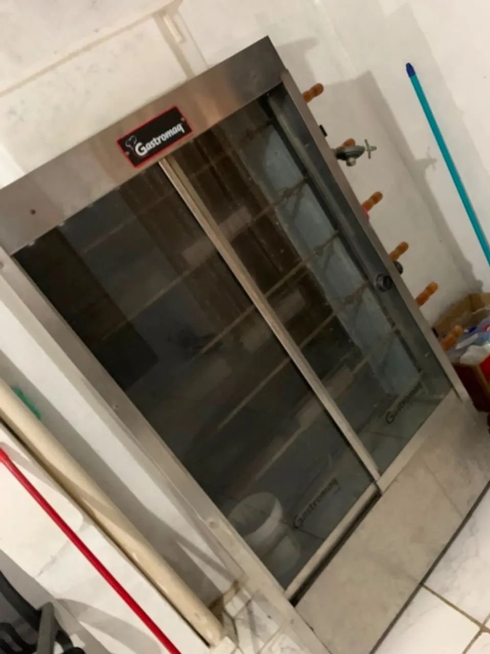 Máquina de assar frango