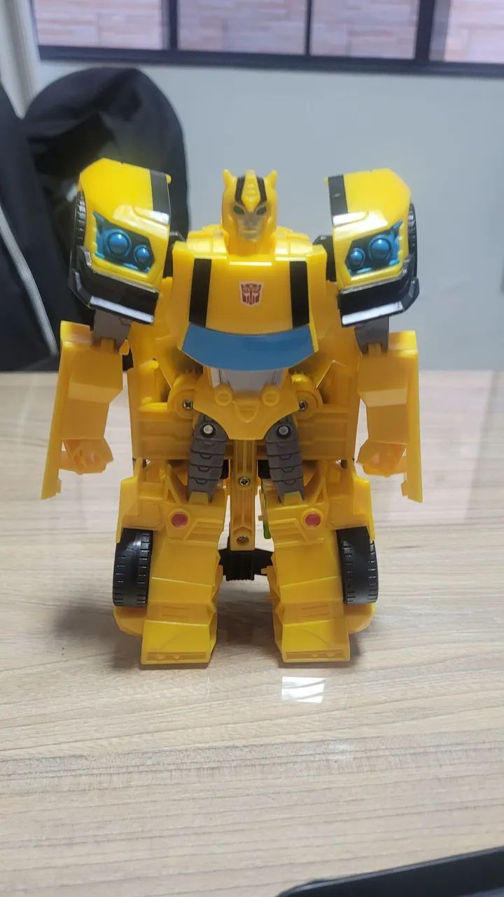 Transformer cyberverse ultraclass hasbro