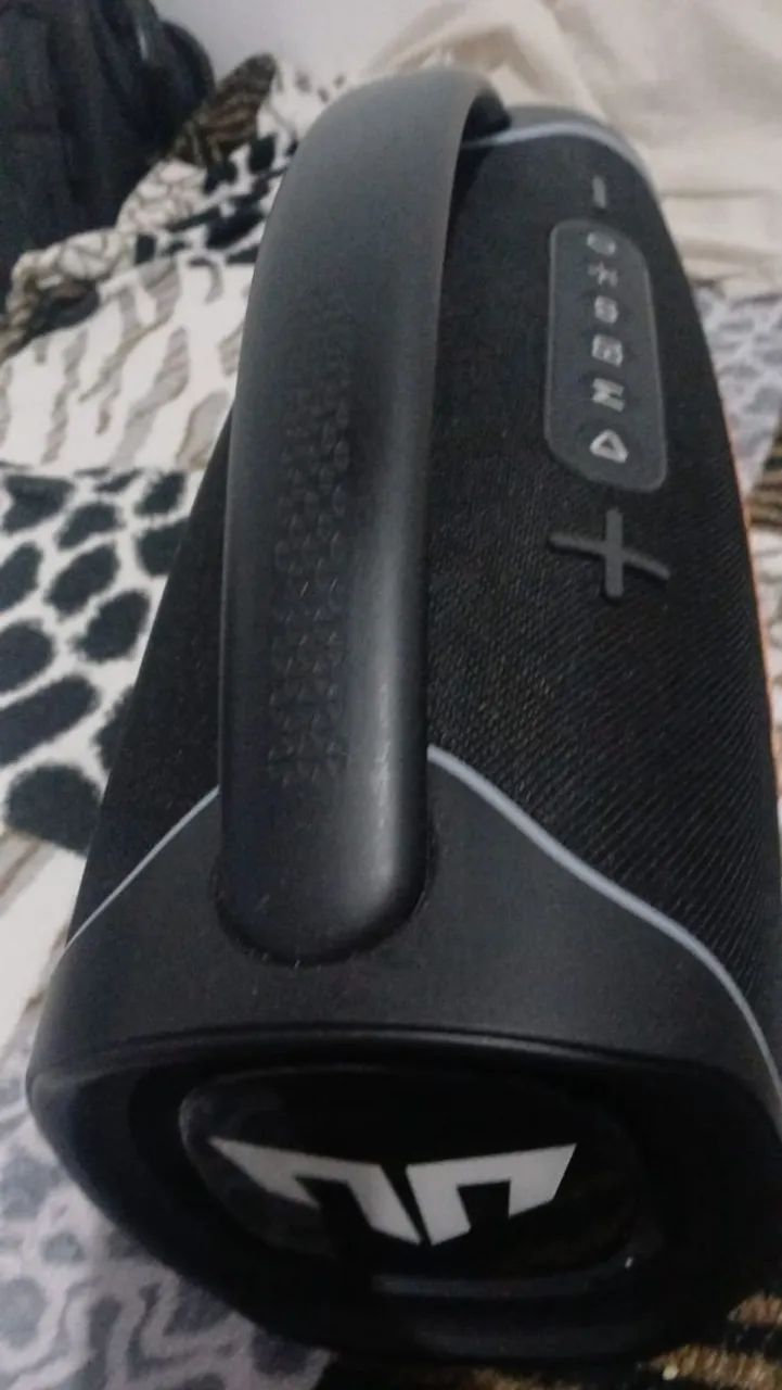 Vendo caixa de som com 02 meses de uso  - Foto 2