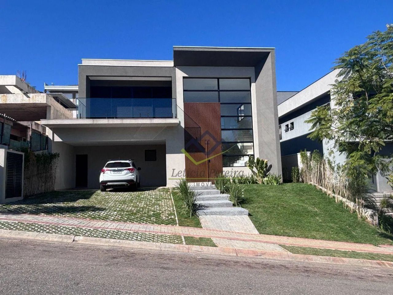 Casa com 4 dormitórios à venda, 386 m² por R$ 4.340.000 - Itahyê - Santana de Parnaíba/SP