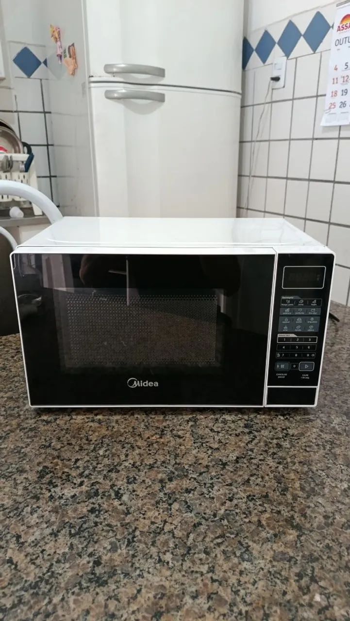 Microondas MIDEA 20L