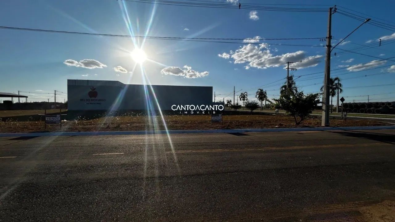 TERRENO RESIDENCIAL E COMERCIAL