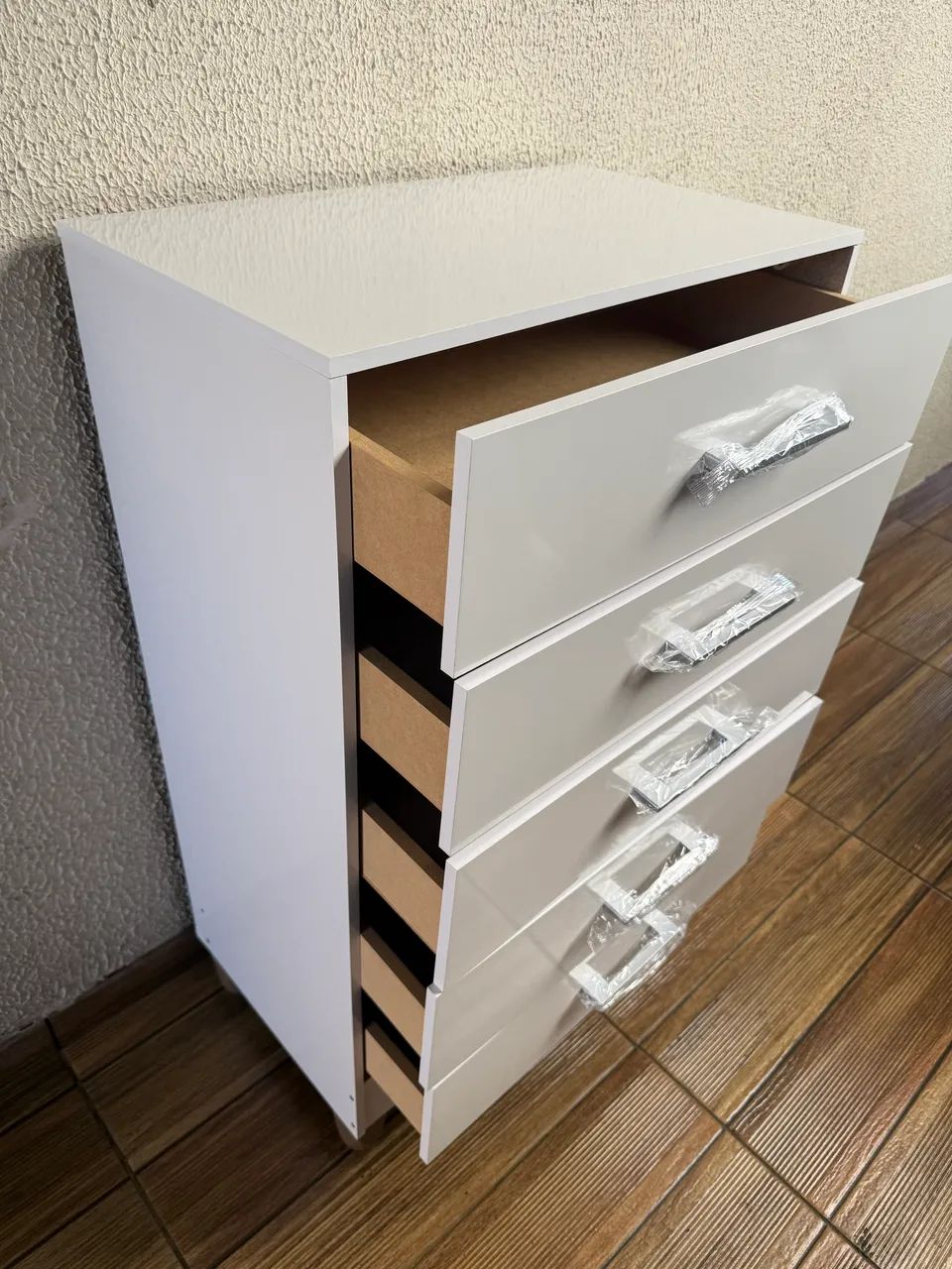 Cômoda com 5 gavetas - entrego hoje  - Foto 2