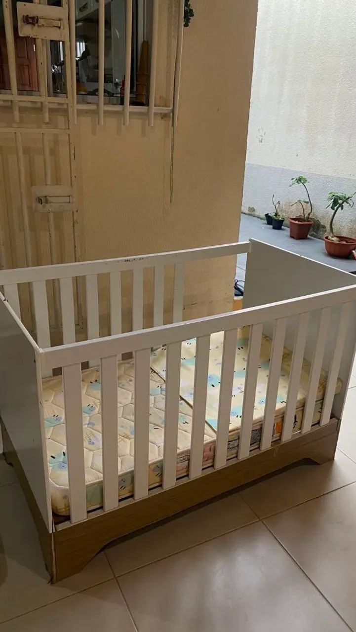 Berço Branco MDF com Colchão - Bom Estado - Foto 3