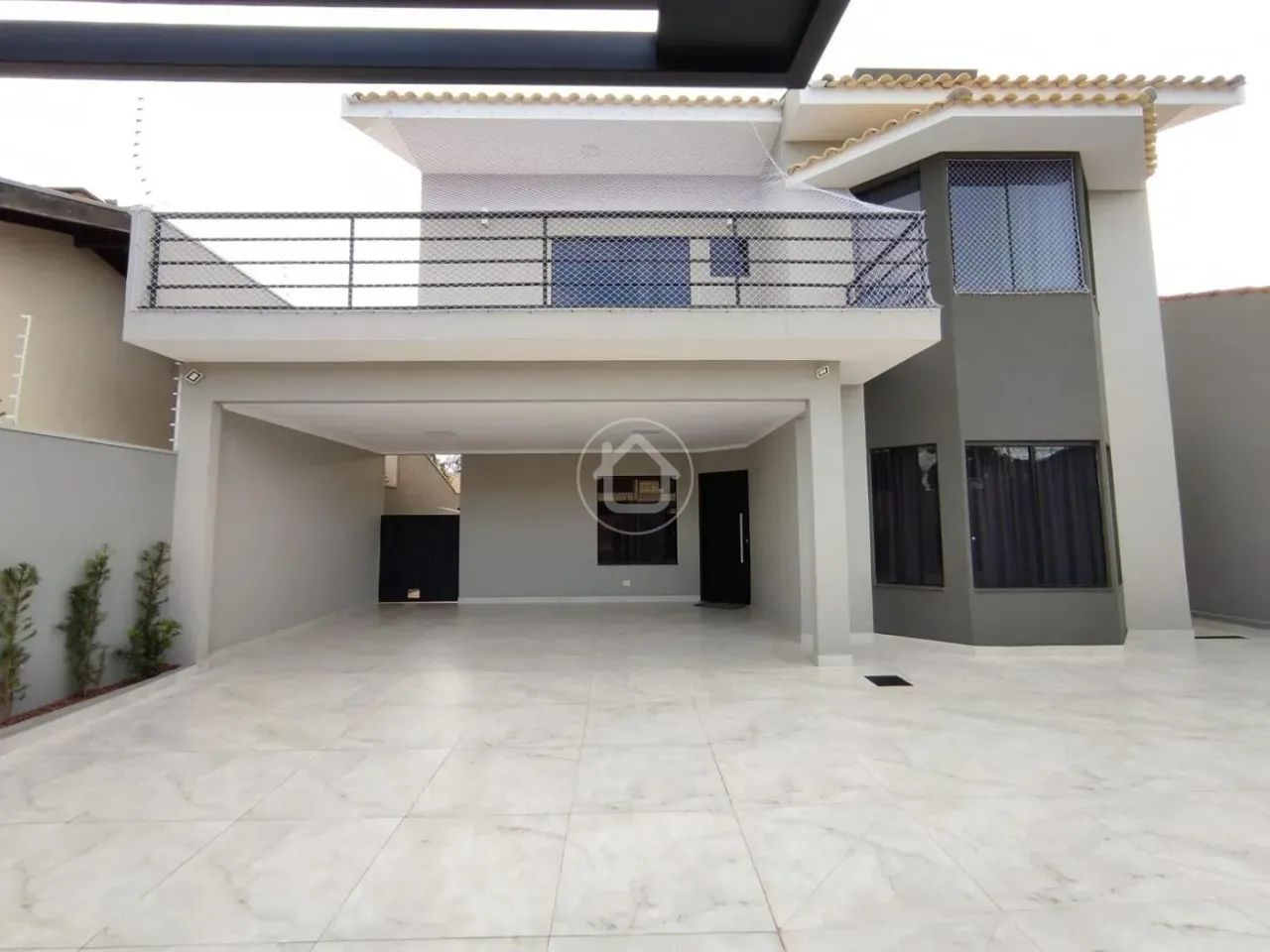 SOBRADO IMPECÁVEL COM 04 SUÍTES BAIRRO CRUZEIRO - Foto 2
