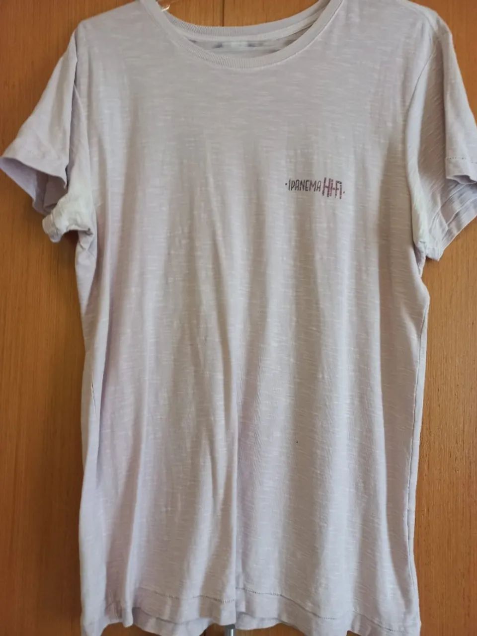 Pacote de 10 camisas usadas em bom estado