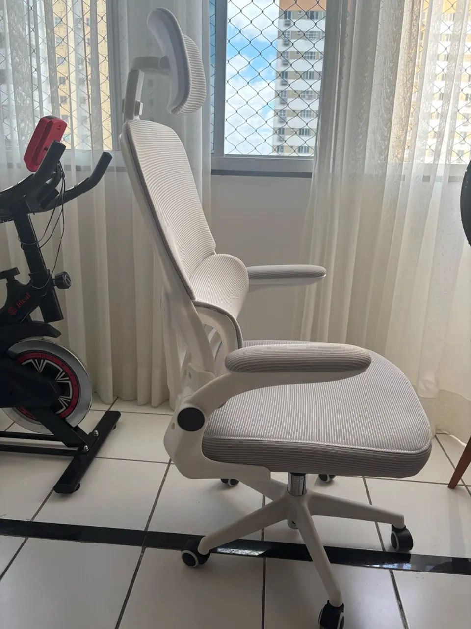 Cadeira executiva  ergonômica  - Foto 5