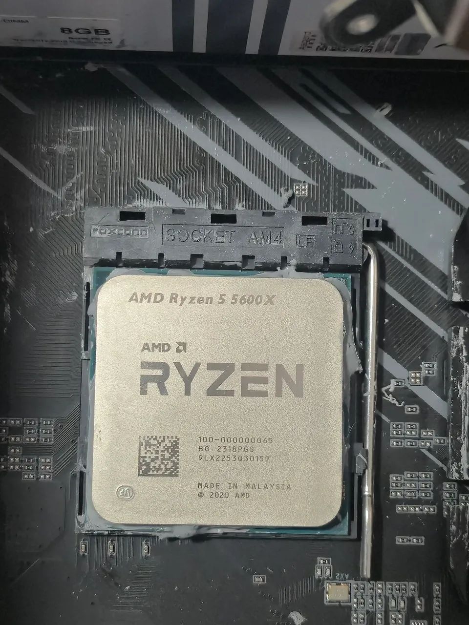 AMD Ryzen 5 5600X com Cooler Box