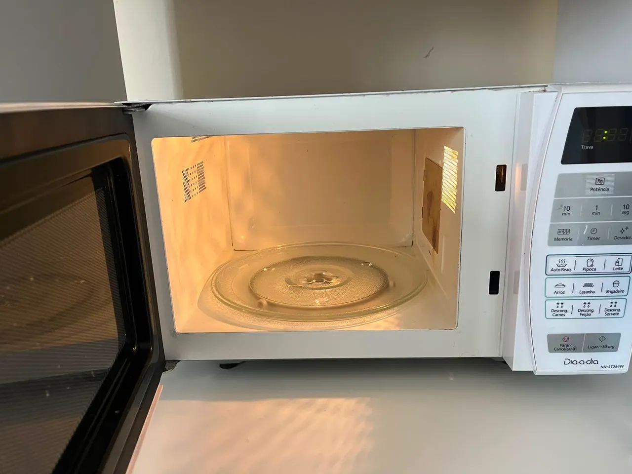 Microondas panasonic 21L - Foto 3