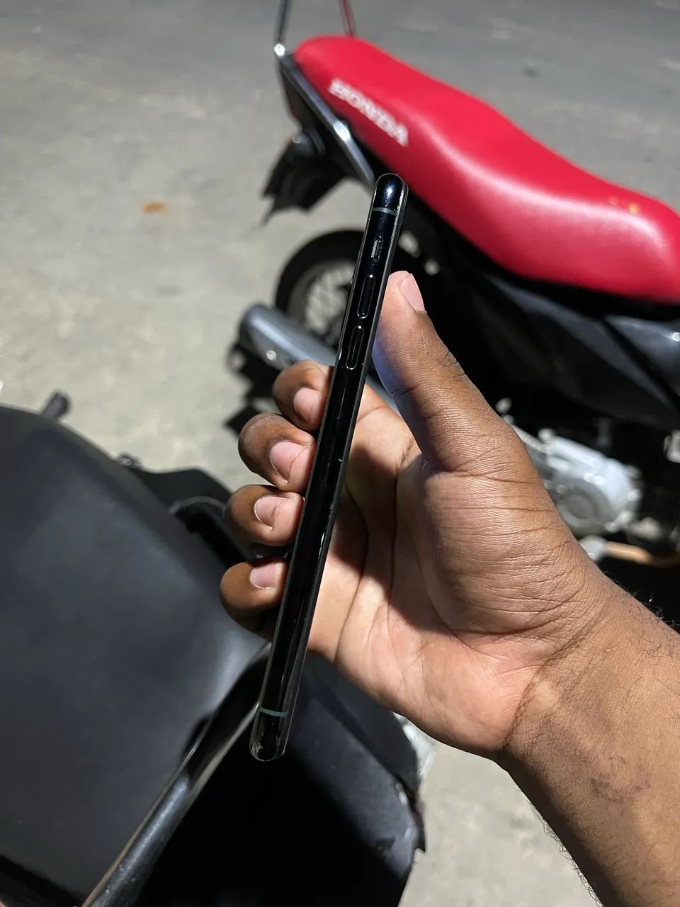 iPhone 11 Pro Max | 64Gb no precinho!! - Foto 3
