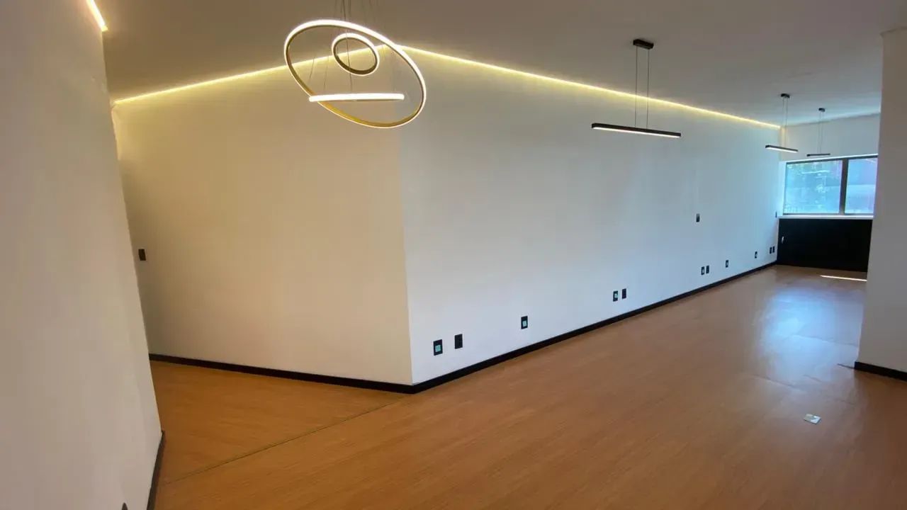 Sala Comercial recém reformada no centro de Joinville/SC. - Foto 2