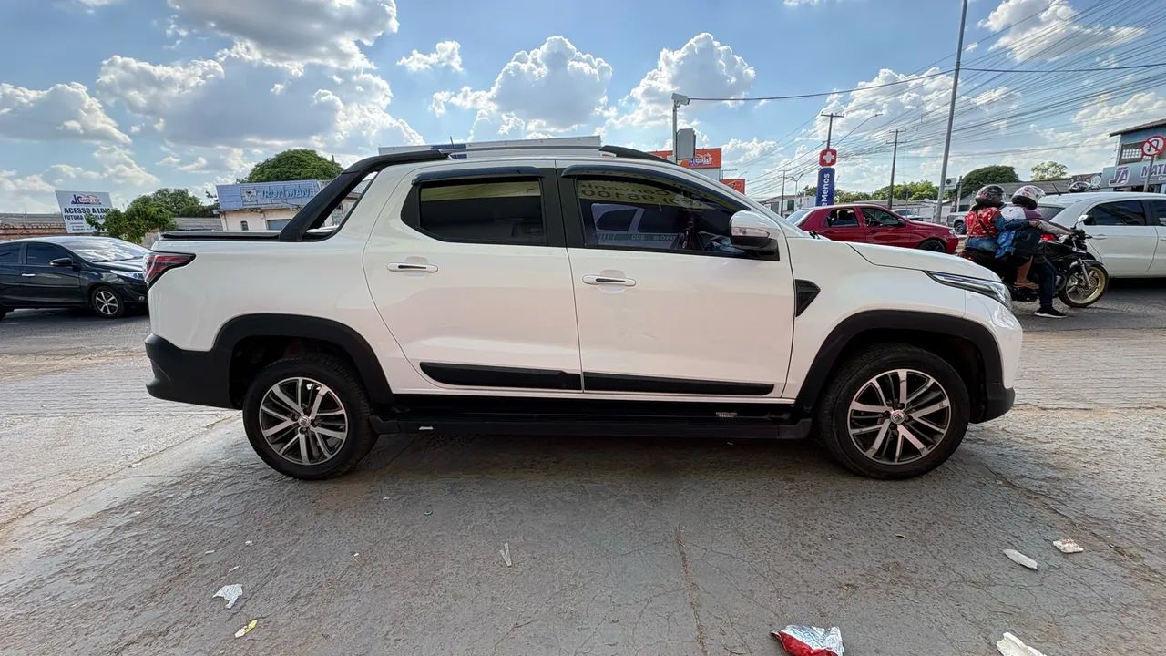 Fiat Strada Volcano 1.3 Flex 8V CD 2023 - Foto 3