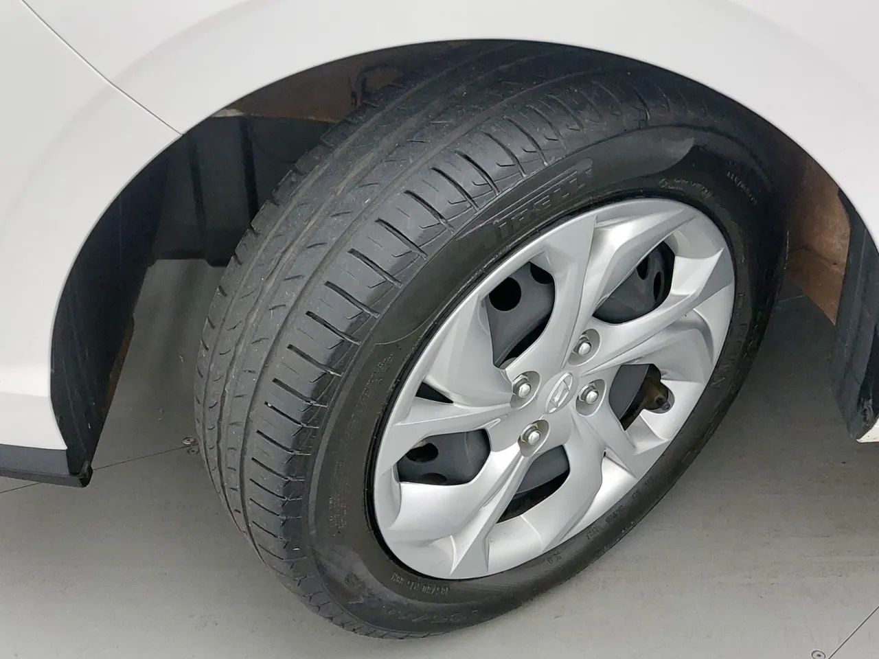 Hyundai HB20S Comfort Plus 1.0 TB Flex 12V Mec., foto 11 de 18