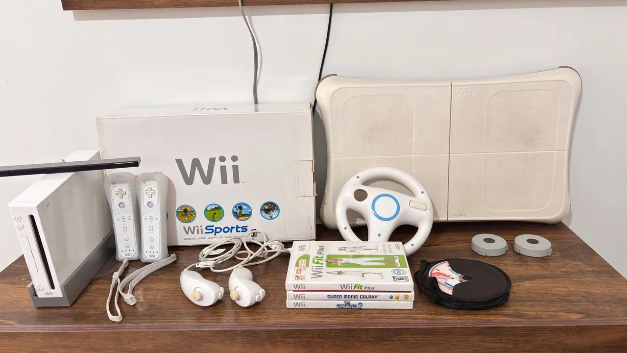 おもちゃ Nintendo Wii Nintendo Wii Nintendo wii 512MB Sports Pack cor branco 2006 - Bom