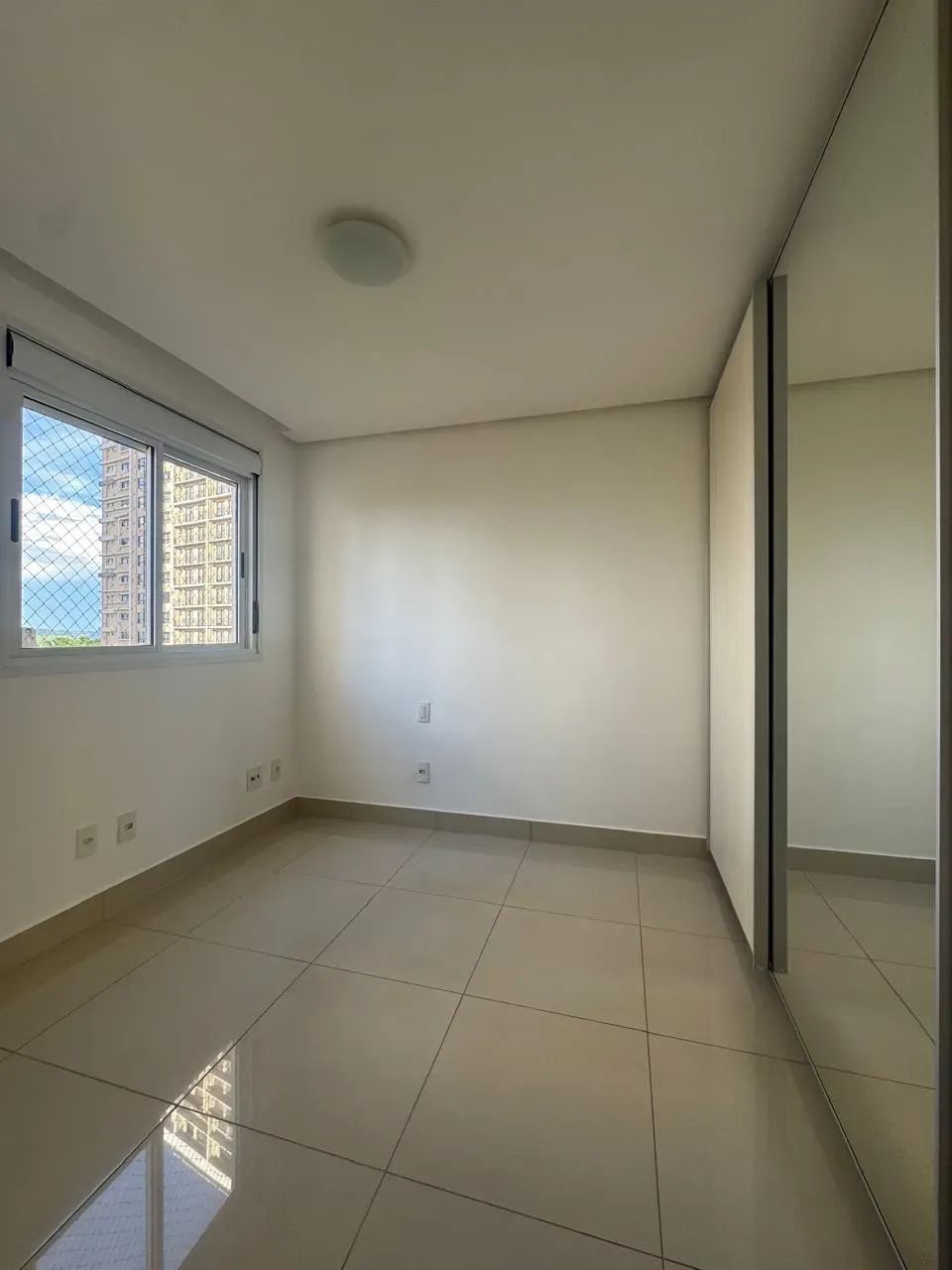 Apartamento de 160m2 para aluguel, com 4 suítes, no Edifício The One, Jardim Goiás - Foto 11