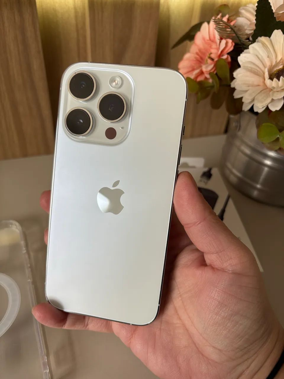 iPhone 14 Pro branco 