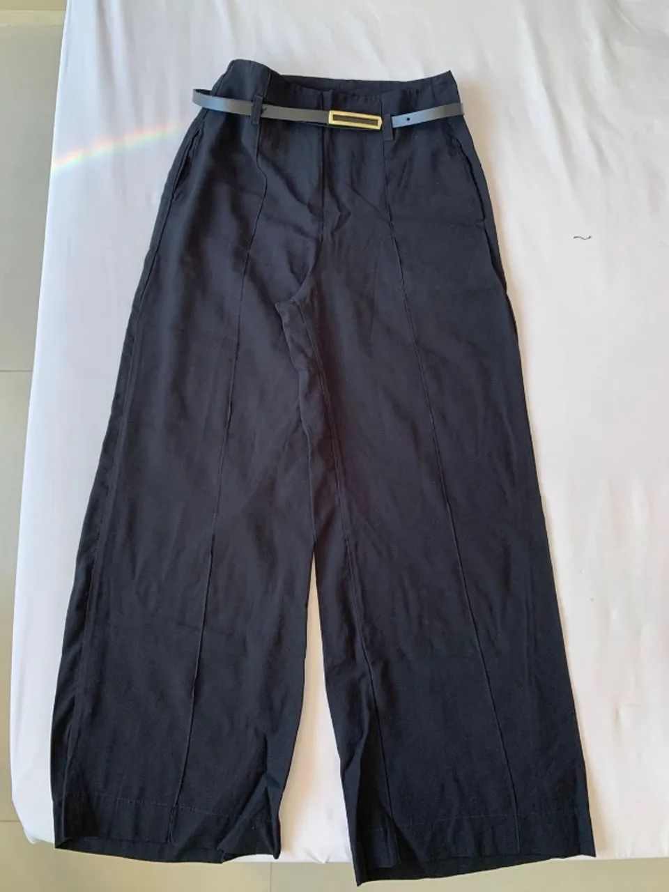 Calça Social Feminina Preta Pantalona com Cinto Tam. 38 - Foto 2