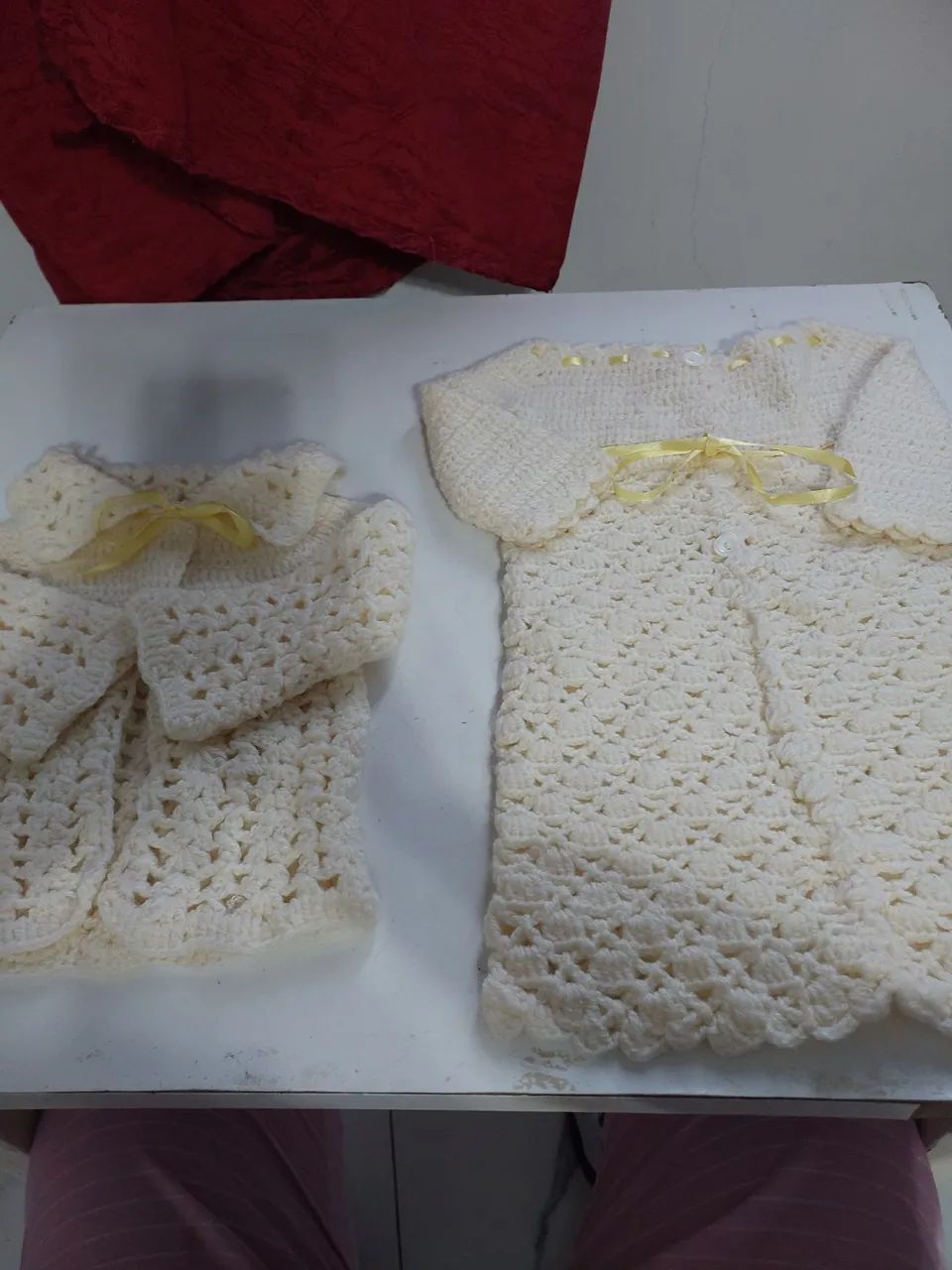 Conjunto bebê  em crochê feito a mão  - Foto 2