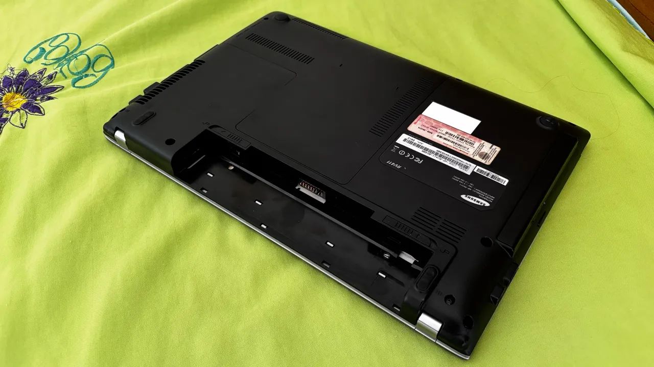 Notebook Samsung rv 411 ( defeito sem video ) defeito  - Foto 2