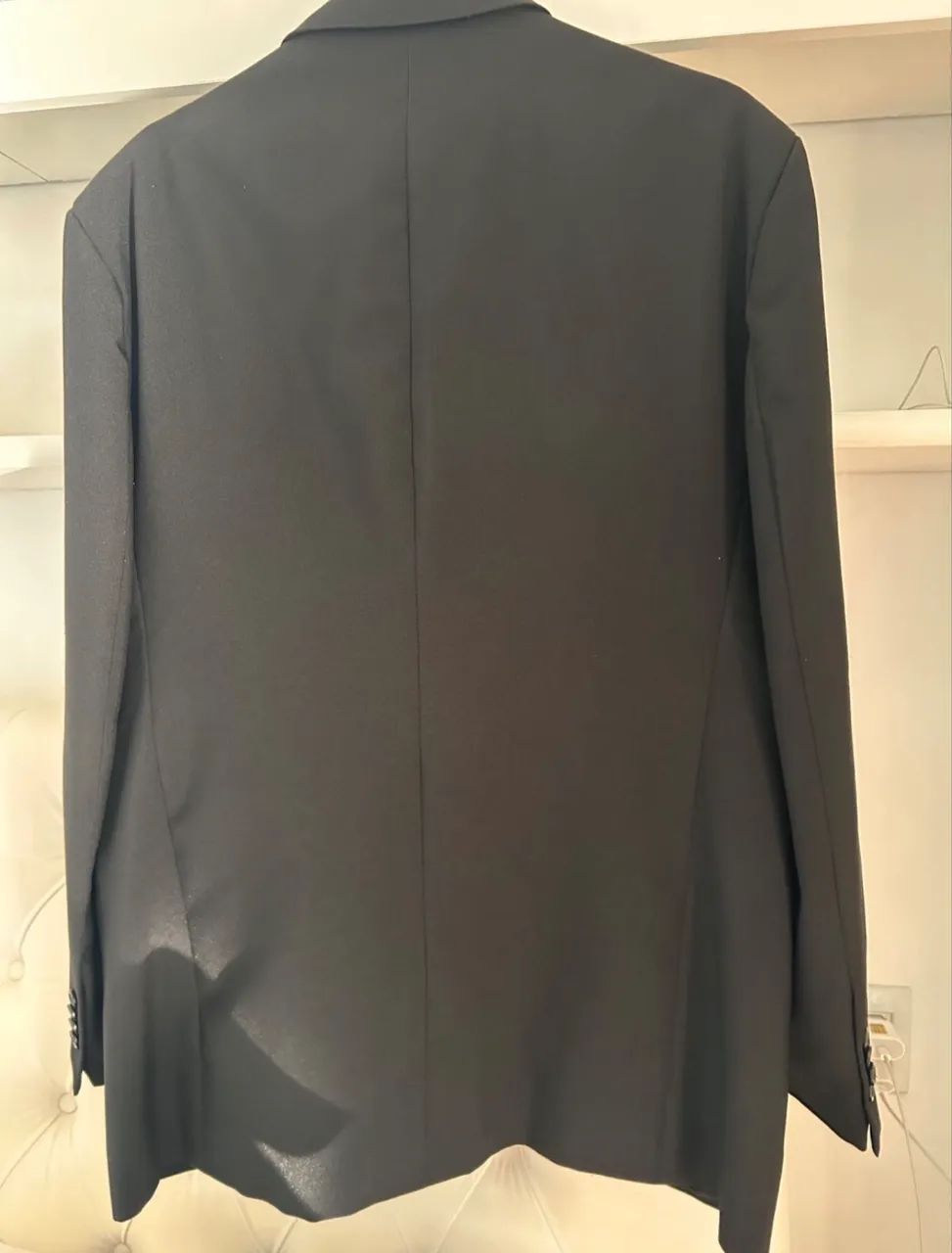 Paletó preto tamanho 52 - Foto 3