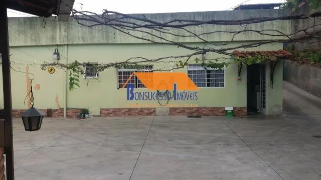 Casa de 3 quartos no bairro Dom Silvério