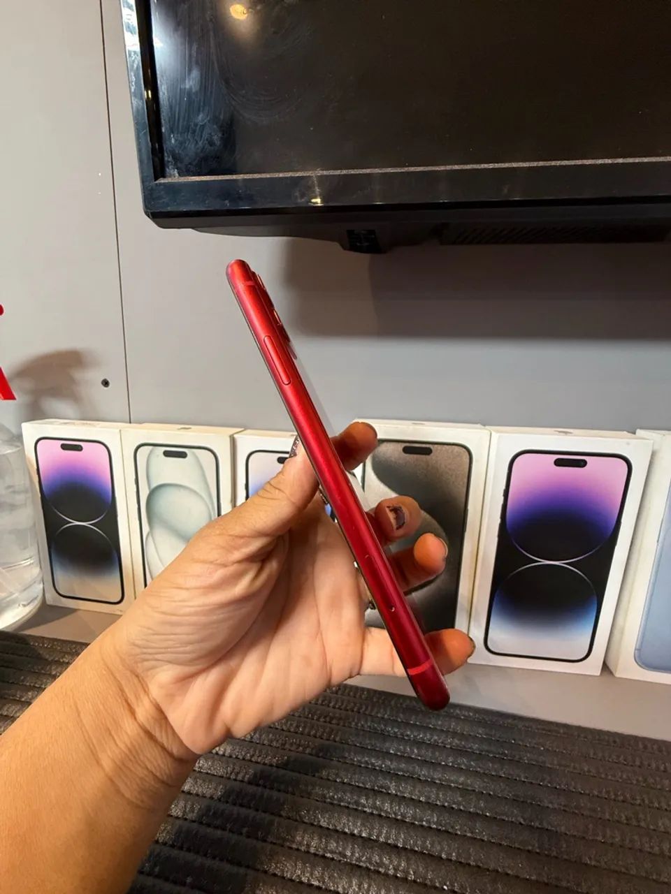 IPHONE 11 64 GB  - Foto 5