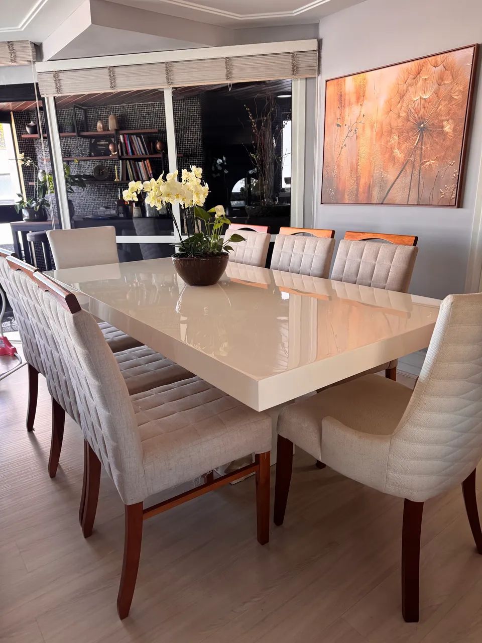 Mesa de jantar em laca 8 cadeiras em linho cru - Foto 2