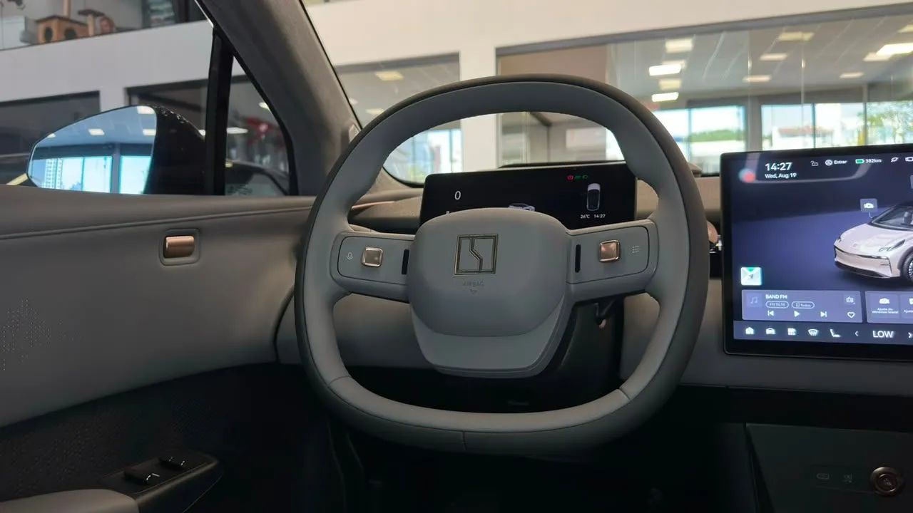 Zeekr X Flagship Flagship (elétrico), foto 13 de 20