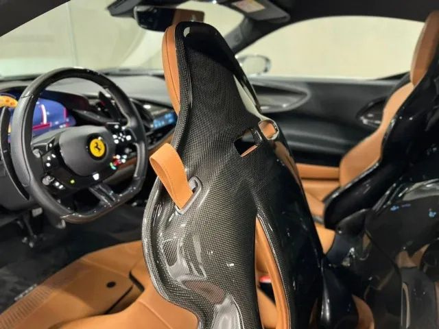 Ferrari SF 90 STRADALE 4.0 V8 Bi-Turbo (Híbrido), foto 8 de 8