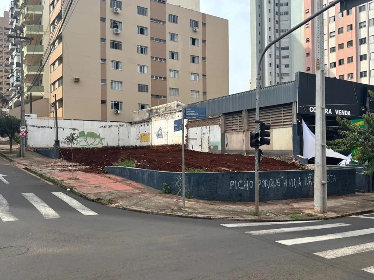 Terreno à venda em Londrina, Centro, com 439 m² - Foto 2