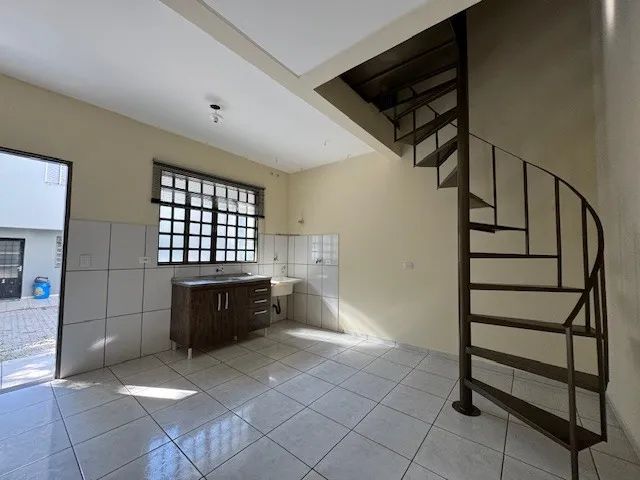 Apartamento de 1 quarto para alugar em Maringá, na Vila Esperança, com suíte e garagem
