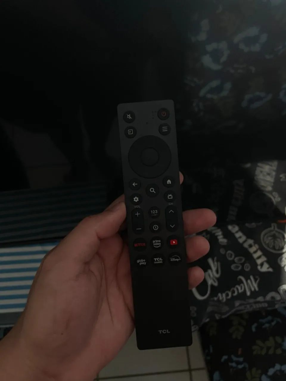 Smart TV TCL 40S5K, 40 polegadas, painel QLED, Full HD (1920x1080). Modelo 2025, em estado - Foto 3