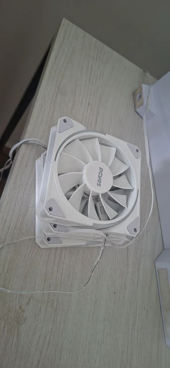 7 fans brancas + controladora  - Foto 3