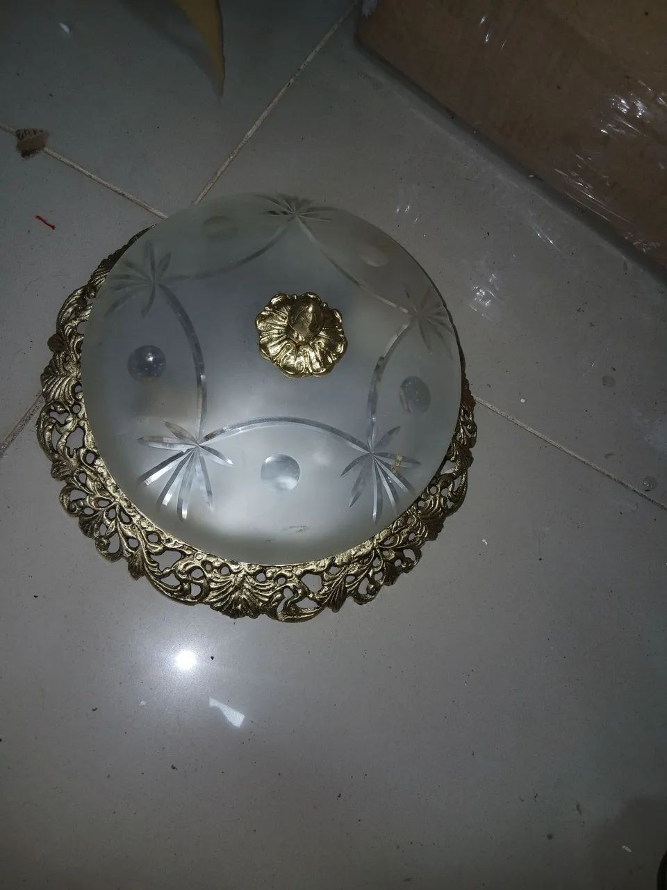 Paflon em bronze e cristal