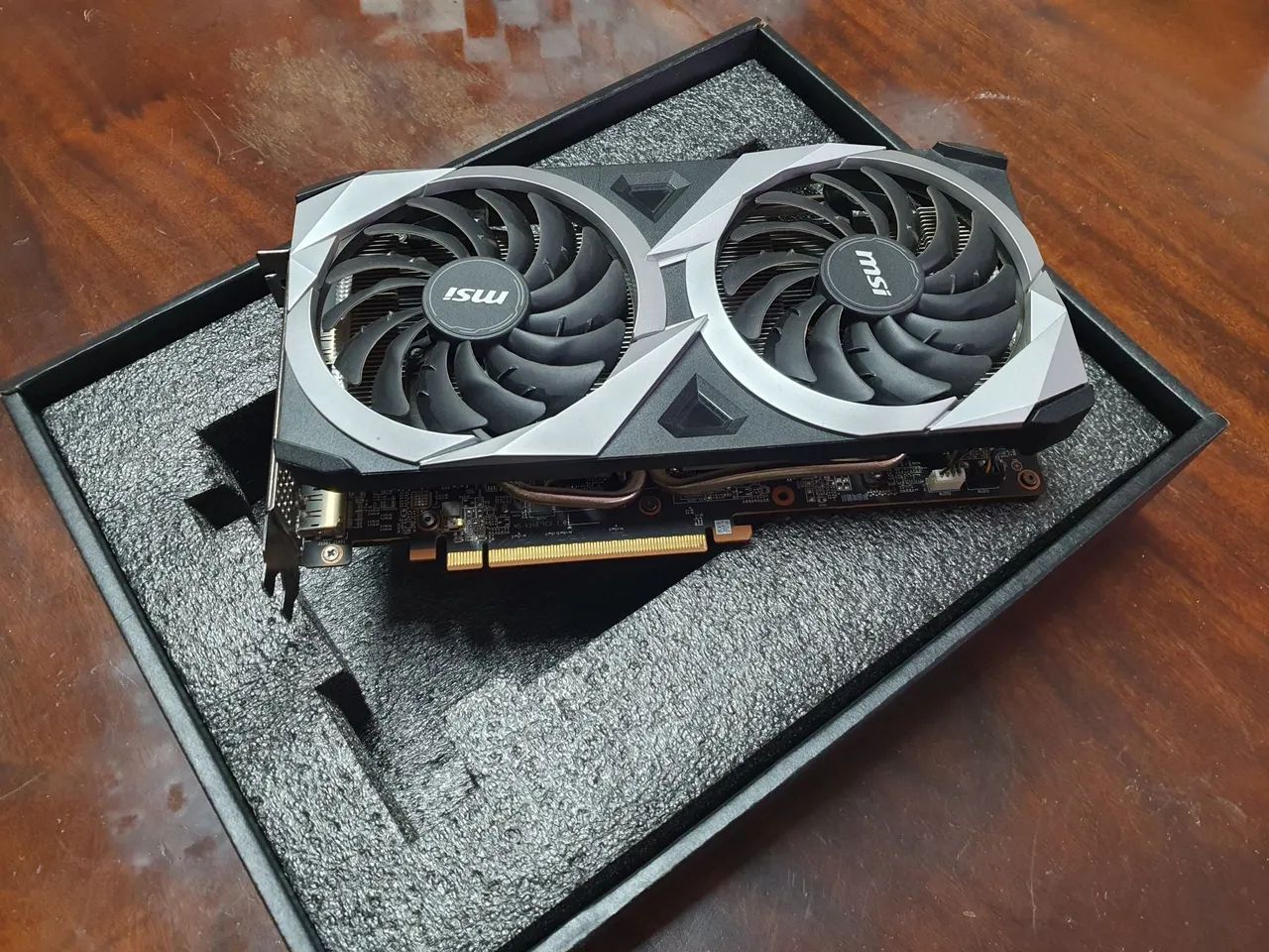 Radeon RX 6750XT - Foto 2