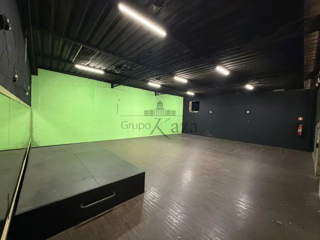 Oportunidade - Ponto Comercial - Jardim Motorama - 756,30m²