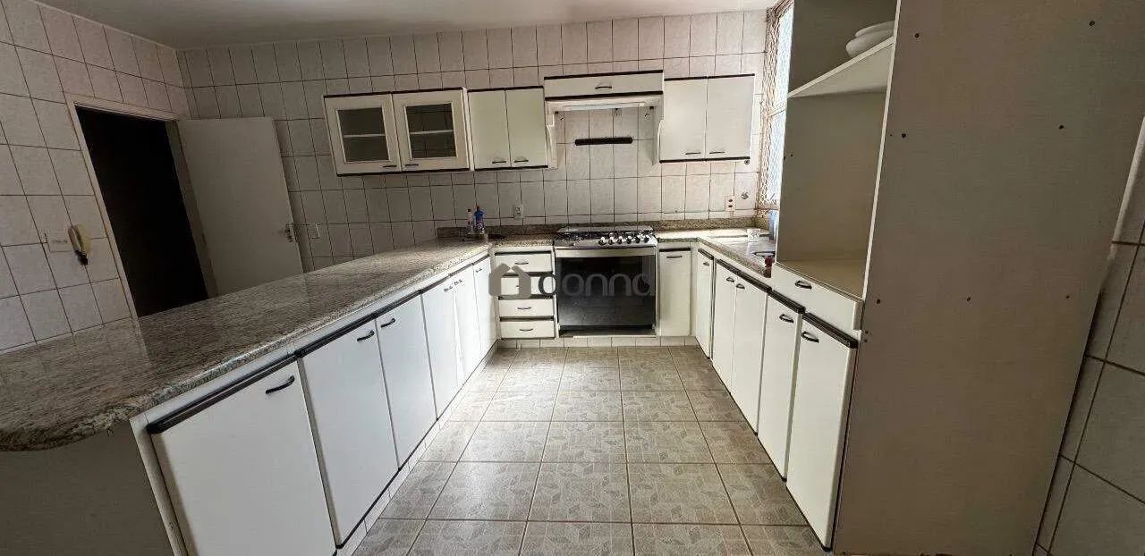 Apartamento residencial de 220 m² com 4 quartos à venda no Centro de Uberaba - Foto 3