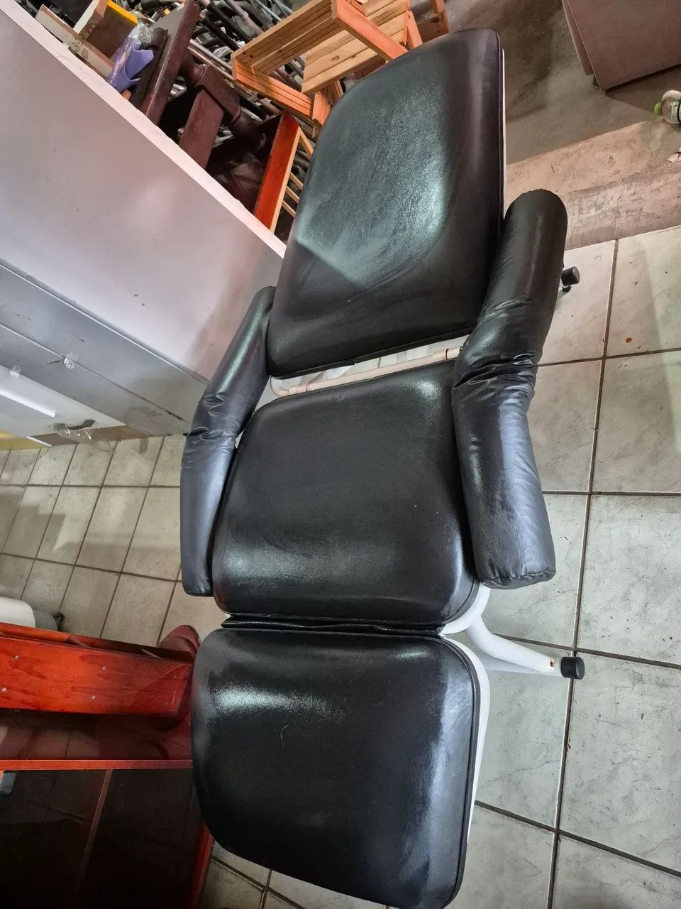 Poltronas Reclináveis em corino  - Foto 4
