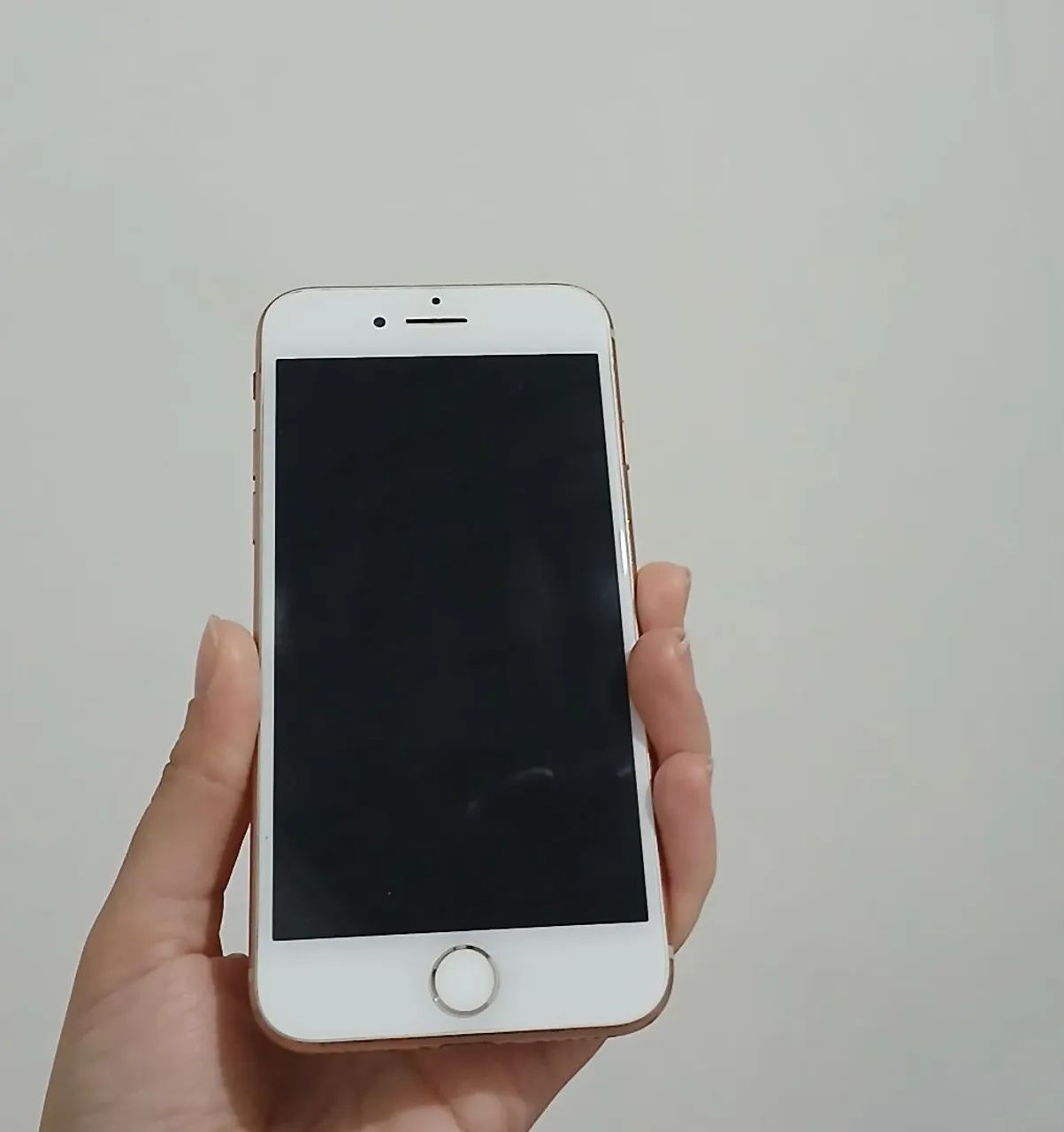 VENDO - IPHONE 8 ROSE 64GB - USADO. - Foto 5