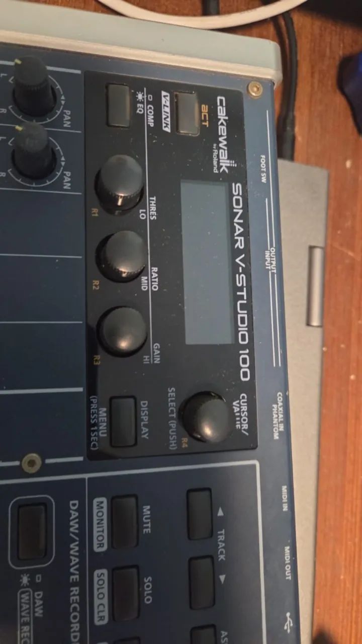 Roland v studio 100 + Sonar 8 