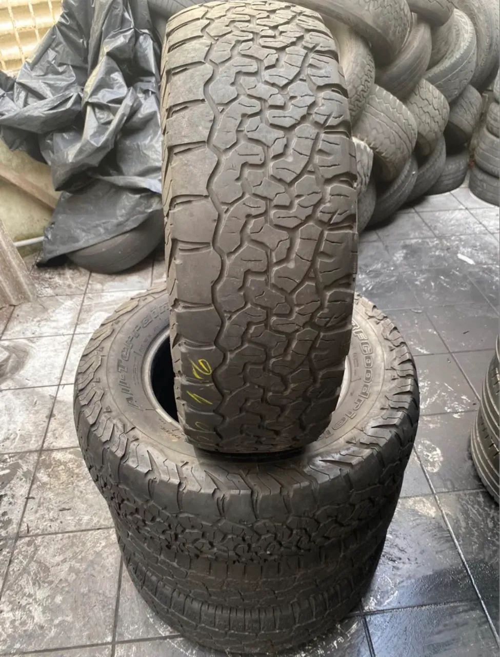 235/70/16 PIRELLI E BF