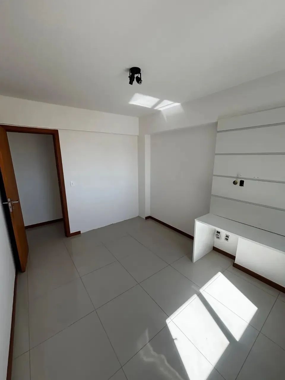 APARTAMENTO NASCENTE 105m² 3 QUARTOS 1 SUÍTE 2 VARANDAS 2 GARAGENS VENDE PIATÃ - Foto 10