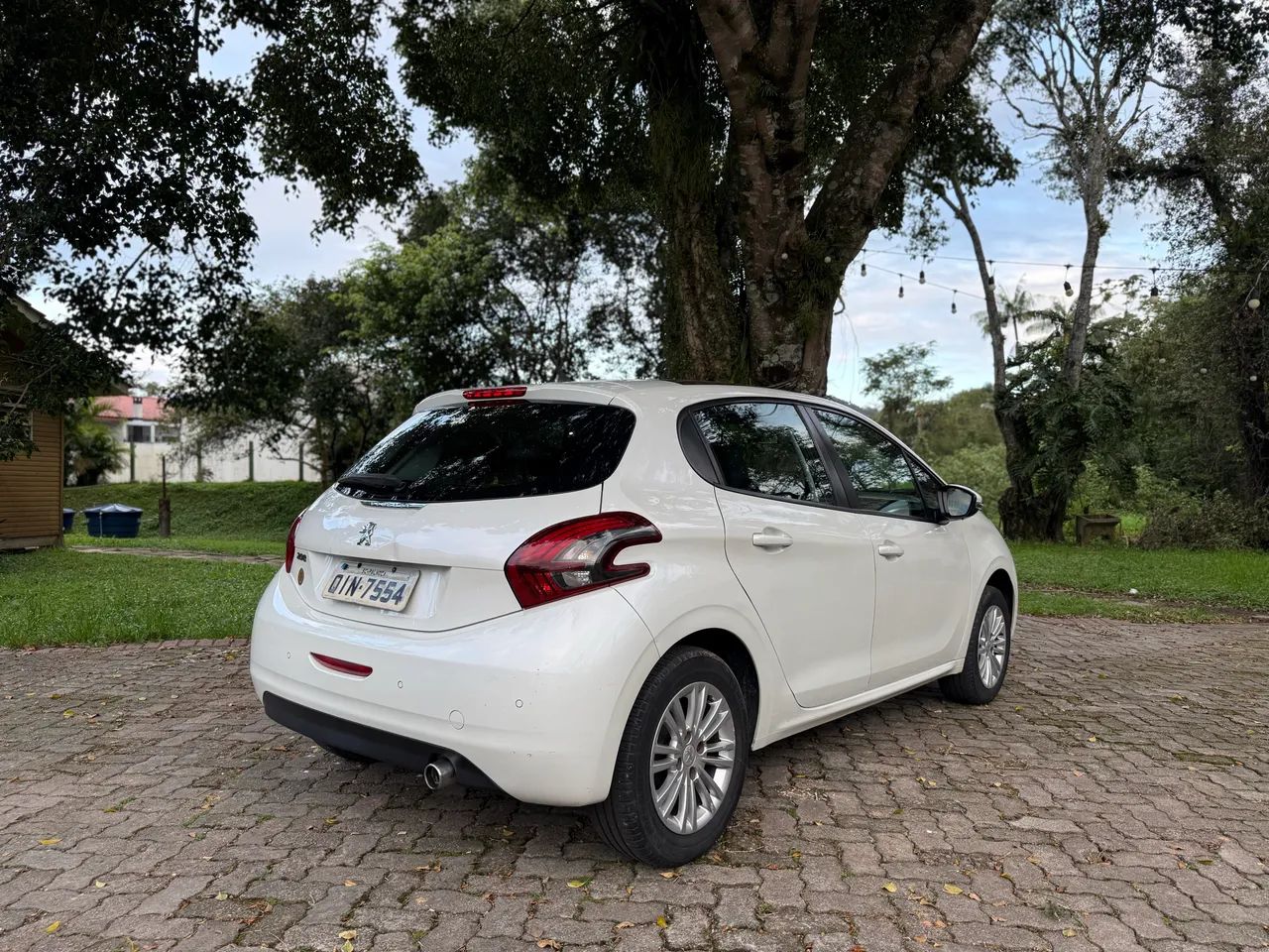 Peugeot 208 Allure 1.6 Flex 16V 5P Aut. 2017 - Foto 4